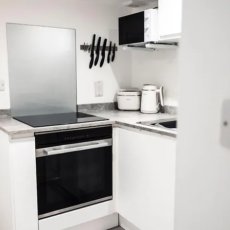 Hereford Central Apartment - Inc Free Parking, Wifi, Full Kitchen, Smart Tv - Spring Deal Exterior photo