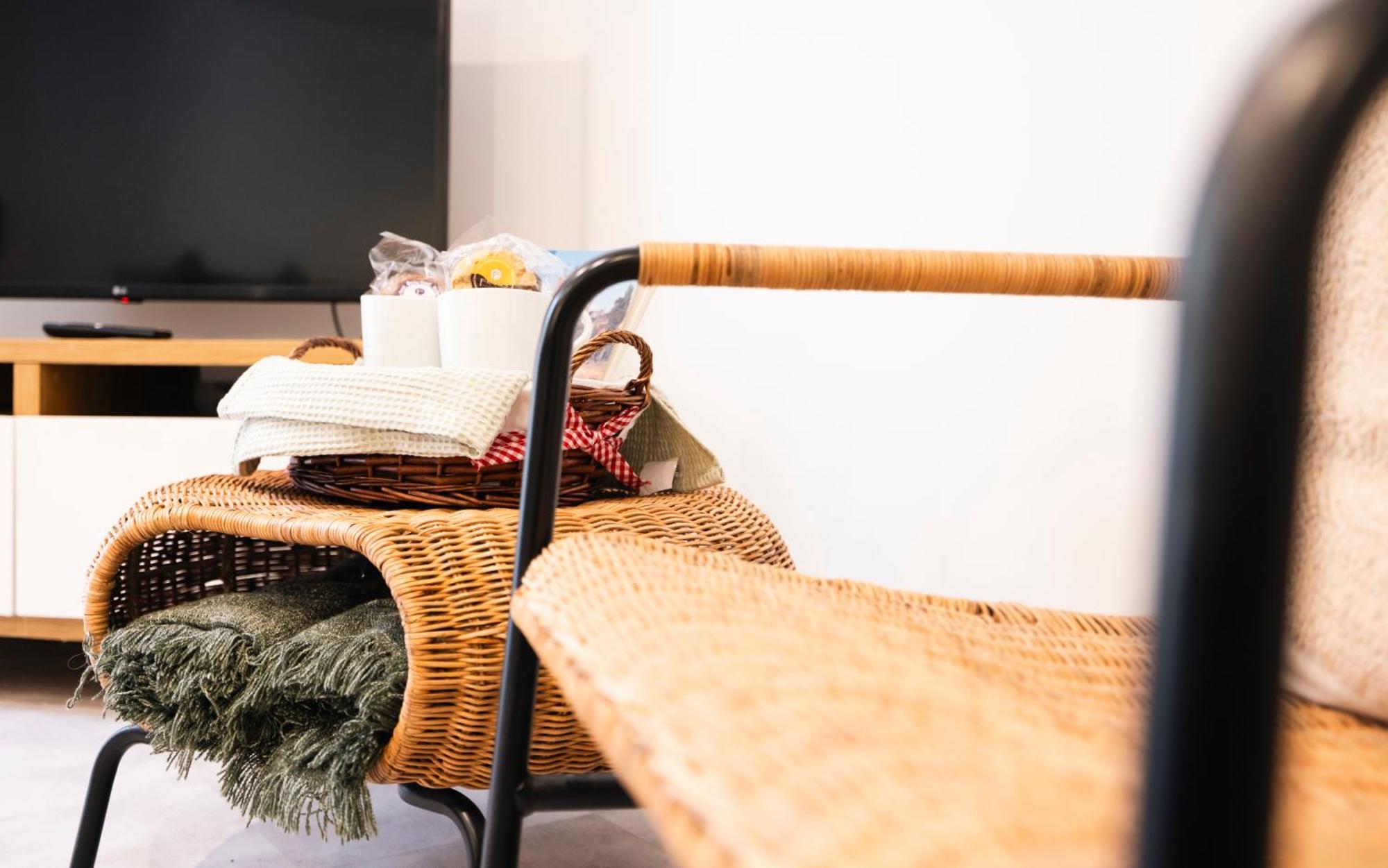 - Inc Free Parking, Wifi, Full Kitchen, Smart Tv - Spring Apartamento