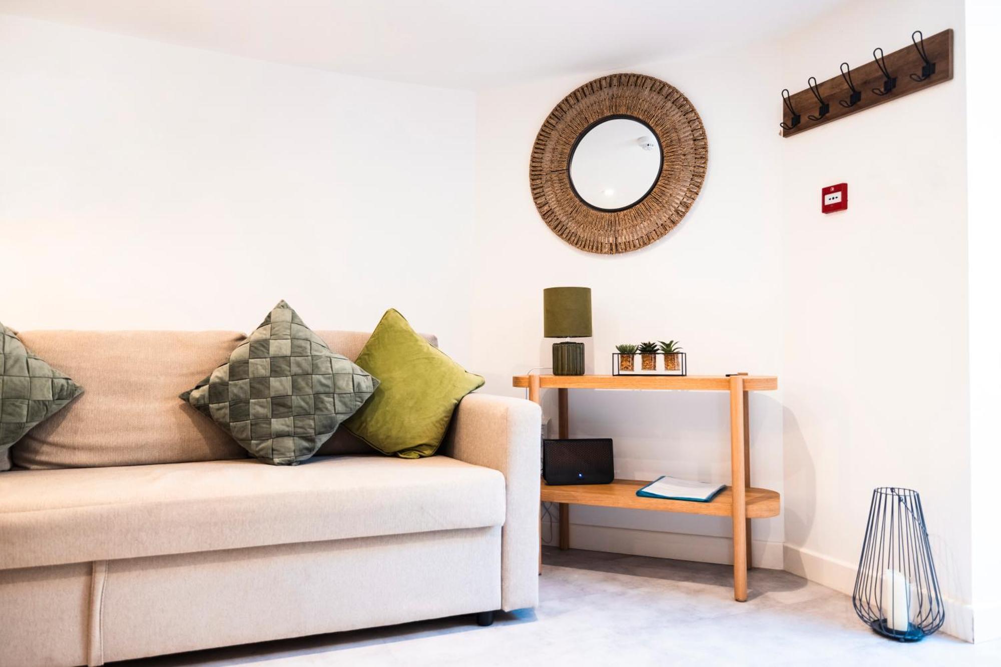 - Inc Free Parking, Wifi, Full Kitchen, Smart Tv - Spring Apartamento *
